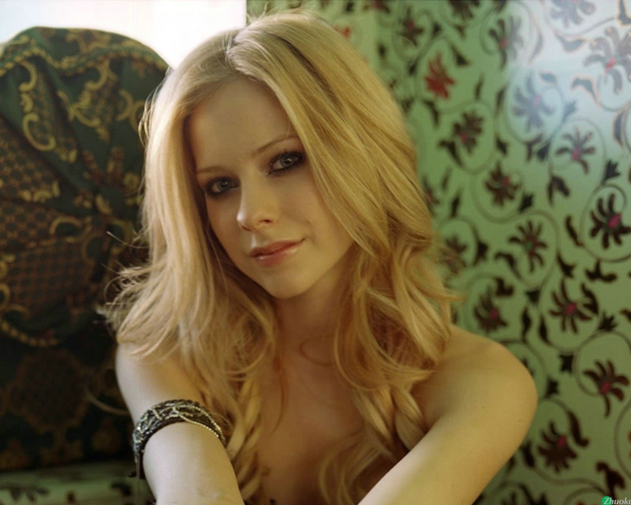壁纸1280x1024艾薇儿 Avril Lavigne 壁纸116壁纸 艾薇儿 Avril Lavigne壁纸 艾薇儿 Avril Lavigne图片 艾薇儿 Avril Lavigne素材 明星壁纸 明星图库 明星图片素材桌面壁纸