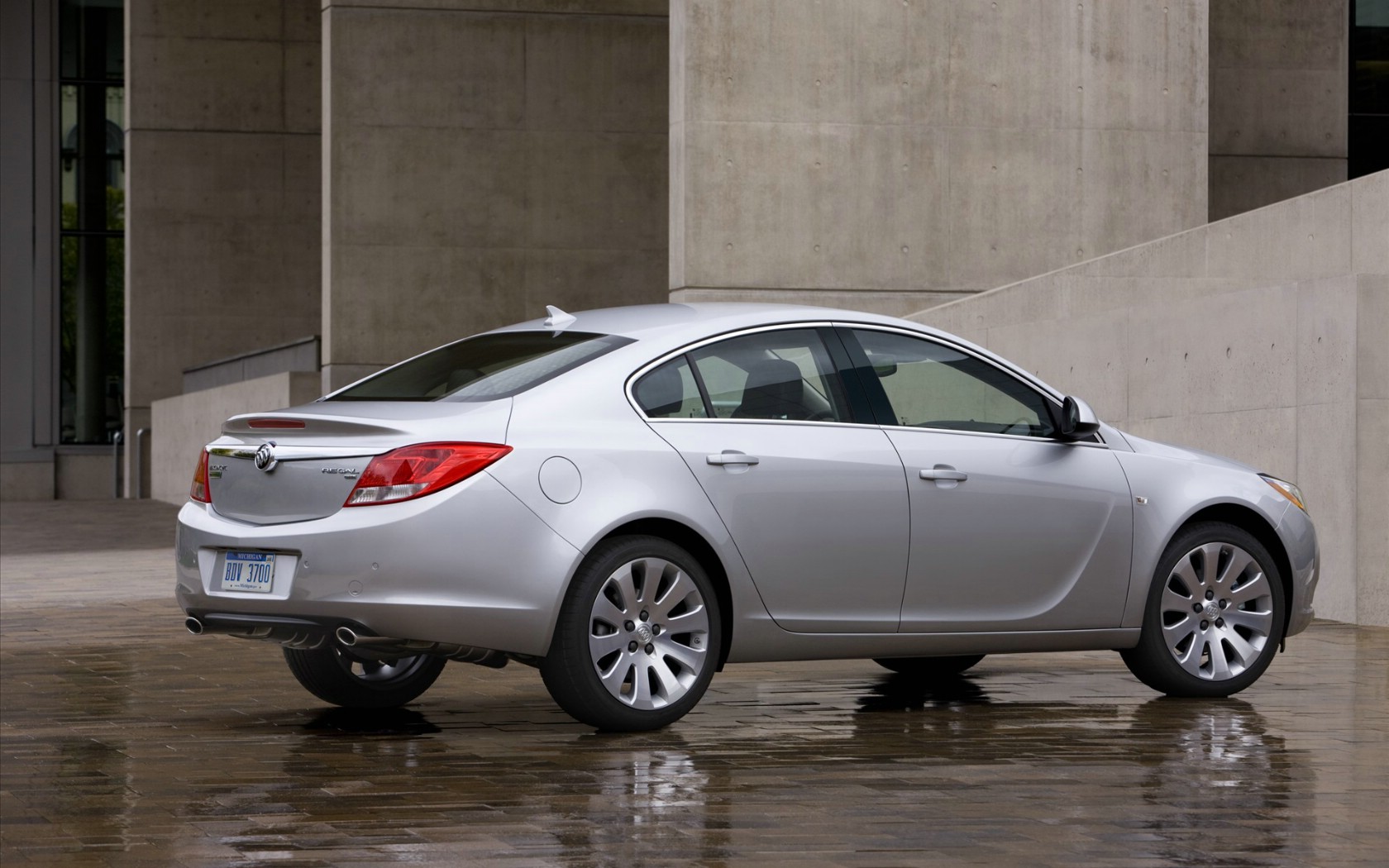 壁纸1680x10502011 Buick 别克运动版 Regal Sport Sedan 壁纸4壁纸 2011 Buick壁纸 2011 Buick图片 2011 Buick素材 静物壁纸 静物图库 静物图片素材桌面壁纸