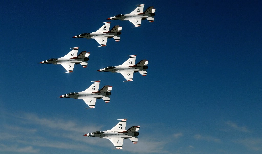 壁纸1024x600美国空军USAF的雷鸟 USAF Thunderbirds 壁纸42壁纸 美国空军USAF的雷壁纸 美国空军USAF的雷图片 美国空军USAF的雷素材 军事壁纸 军事图库 军事图片素材桌面壁纸