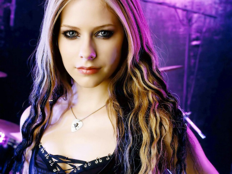 壁纸800x600艾薇儿 Avril Lavigne 壁纸28壁纸 艾薇儿 Avril Lavigne壁纸 艾薇儿 Avril Lavigne图片 艾薇儿 Avril Lavigne素材 明星壁纸 明星图库 明星图片素材桌面壁纸