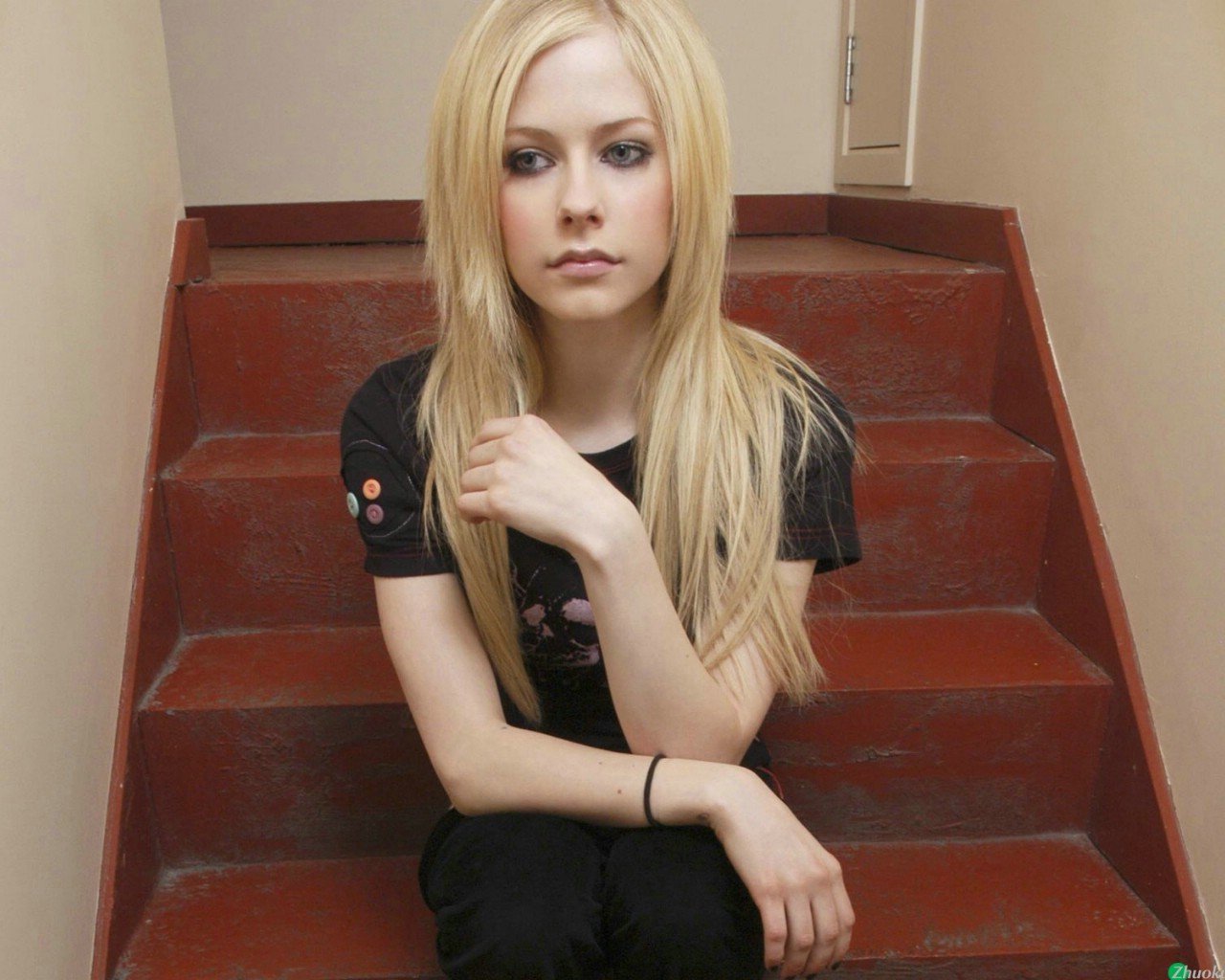 壁纸1280x1024艾薇儿 Avril Lavigne 壁纸75壁纸 艾薇儿 Avril Lavigne壁纸 艾薇儿 Avril Lavigne图片 艾薇儿 Avril Lavigne素材 明星壁纸 明星图库 明星图片素材桌面壁纸