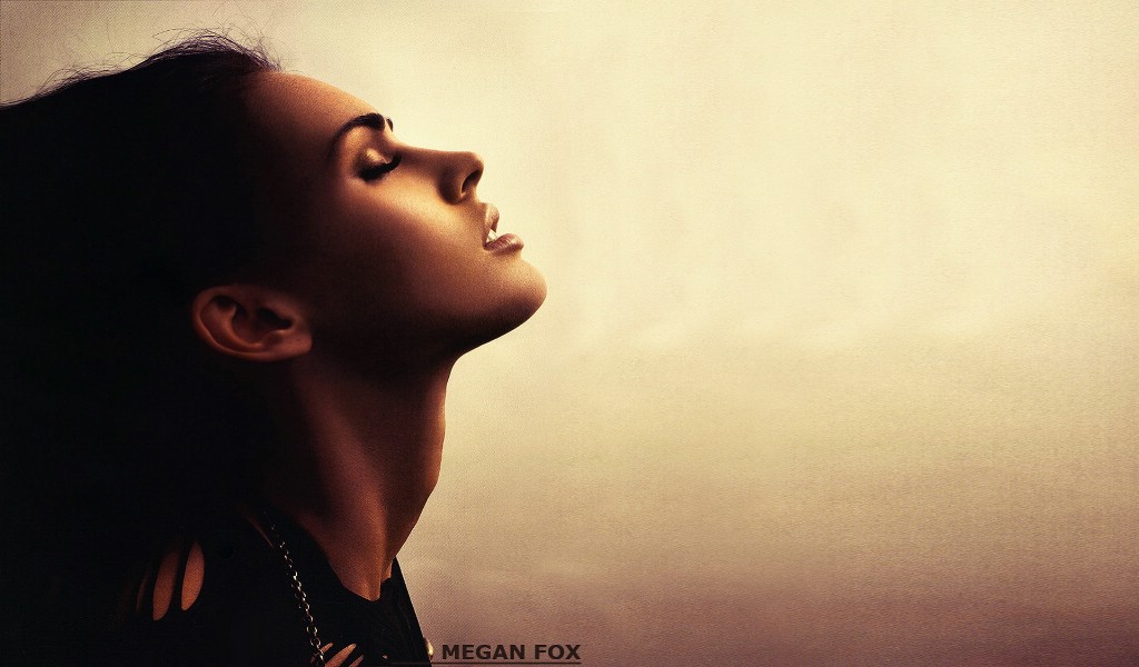 壁纸1024x600Megan Fox 梅根 福克斯 壁纸44壁纸 Megan Fox(壁纸 Megan Fox(图片 Megan Fox(素材 明星壁纸 明星图库 明星图片素材桌面壁纸