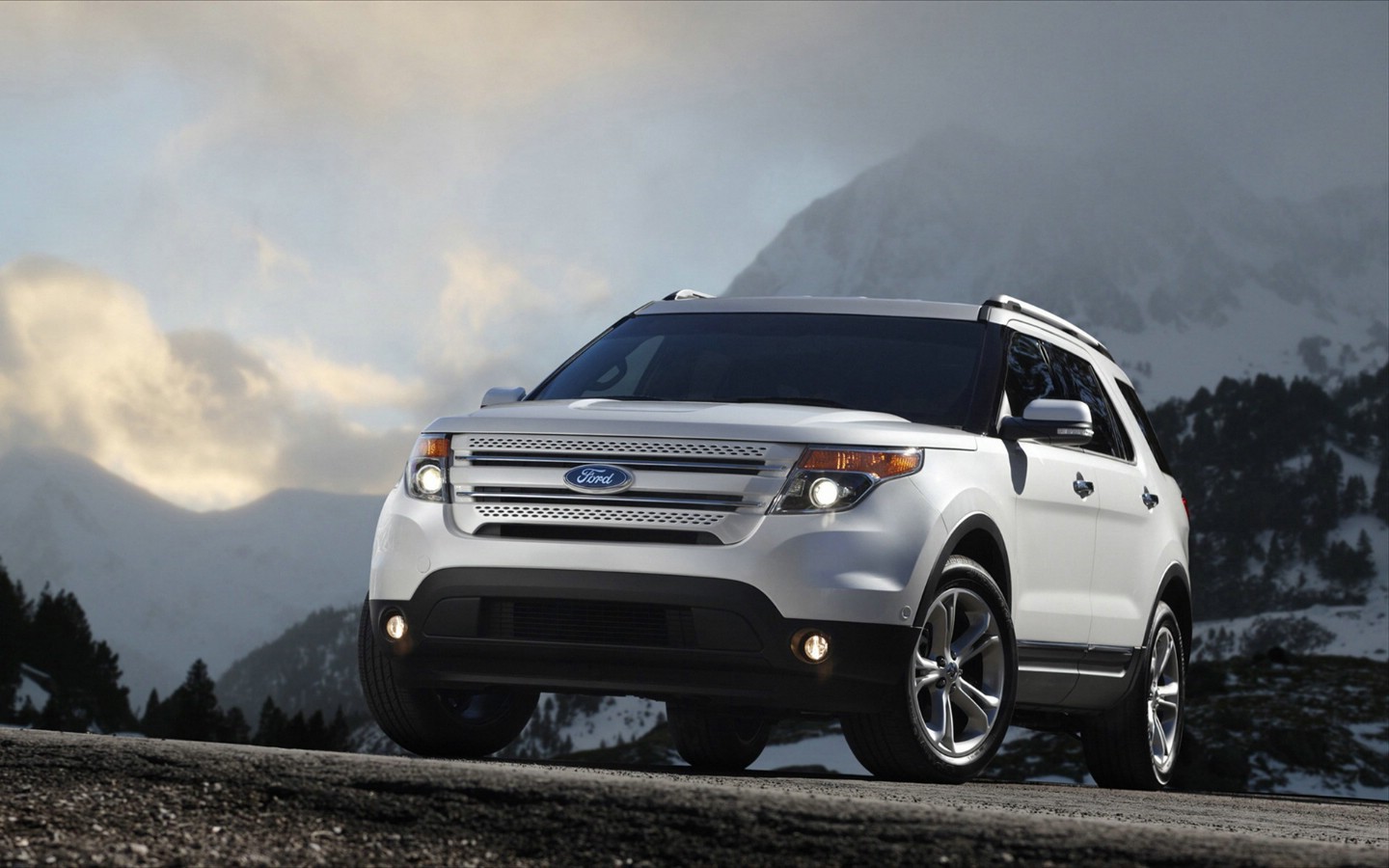 壁纸1440x900Ford Explorer 福特探路者 2011 壁纸1壁纸 Ford Explo壁纸 Ford Explo图片 Ford Explo素材 汽车壁纸 汽车图库 汽车图片素材桌面壁纸